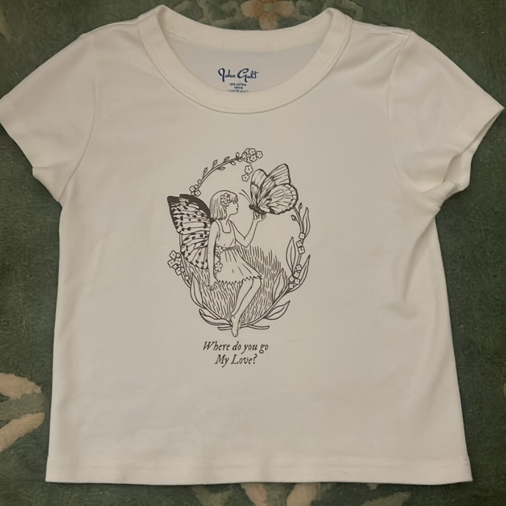 Brandy Melville graphic tee